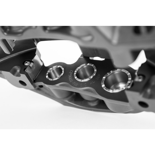 AP_Racing_C8_Base_Corvette_Stingray_Rear_9668_390mm_Radi-CAL_ENP_Competition_Brake_Kit2